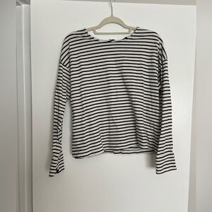 Women’s striped long sleeve shirt- size medium